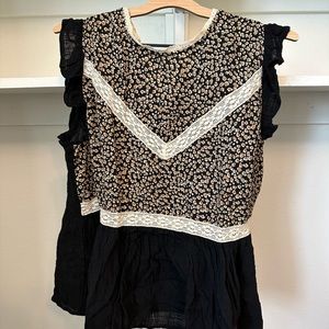 Women’s boutique top size large